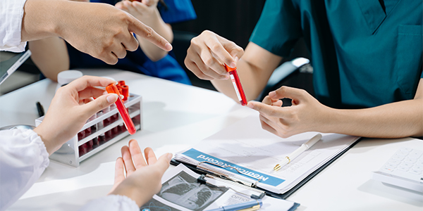 Estudios de laboratorio e imagenología